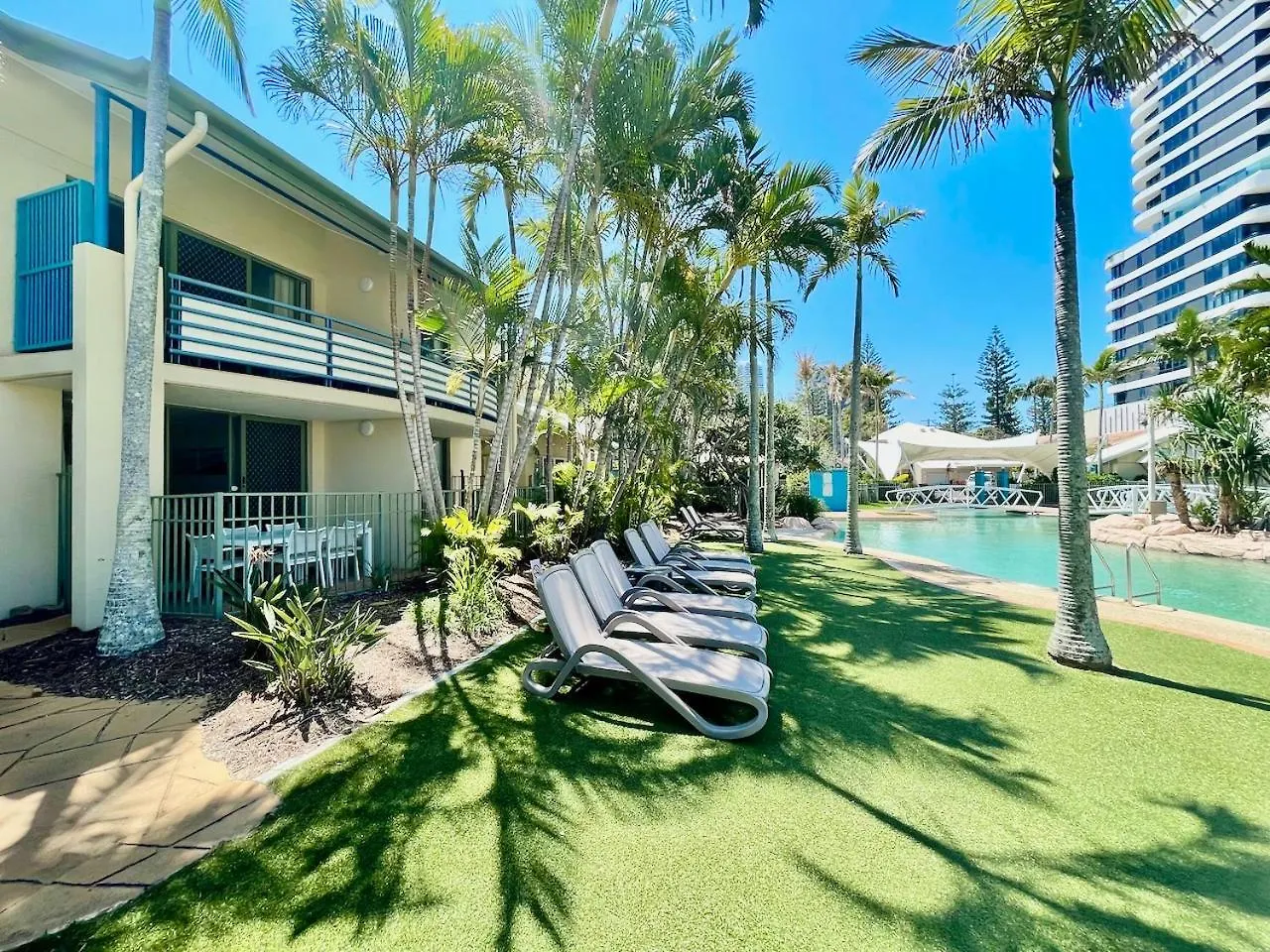 Diamond Beach 80 Gold Coast 0*,  Australia